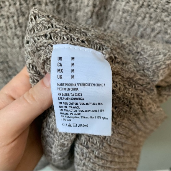 American Eagle V-Neck Sweater - Picture 3 of 4